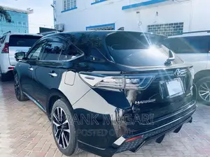 Toyota Harrier 2.0 Turbo 4WD 2017 Black