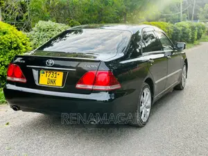 Toyota Crown 2004 Black