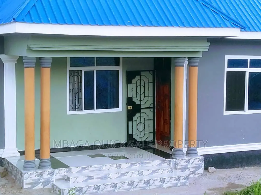 3bdrm House in Kiwala, Kiwalani for sale