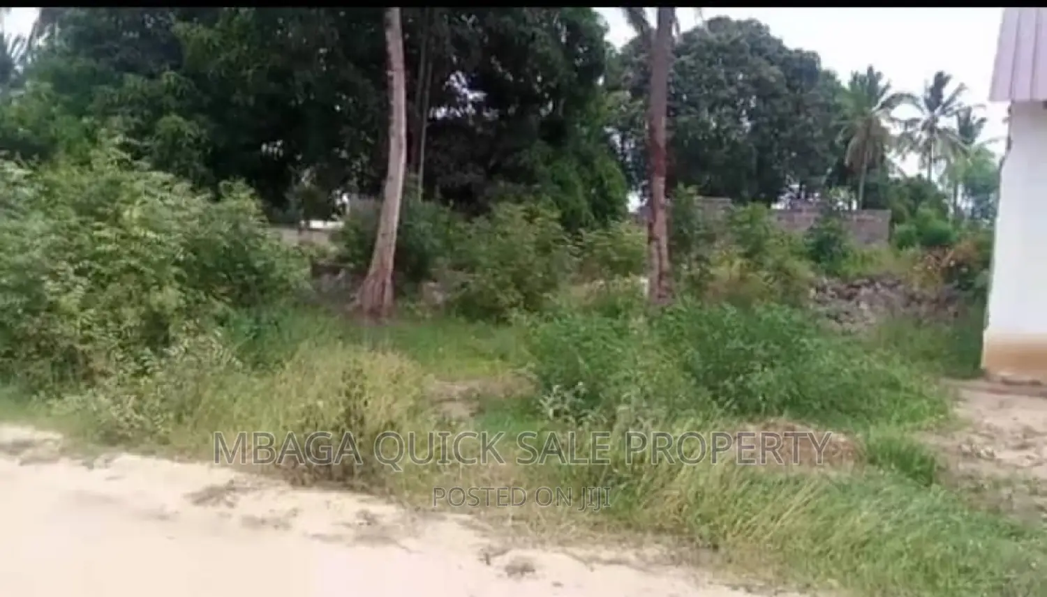 Plot for Sale at Kigamboni Kisota 1612sqm TSH 160mil