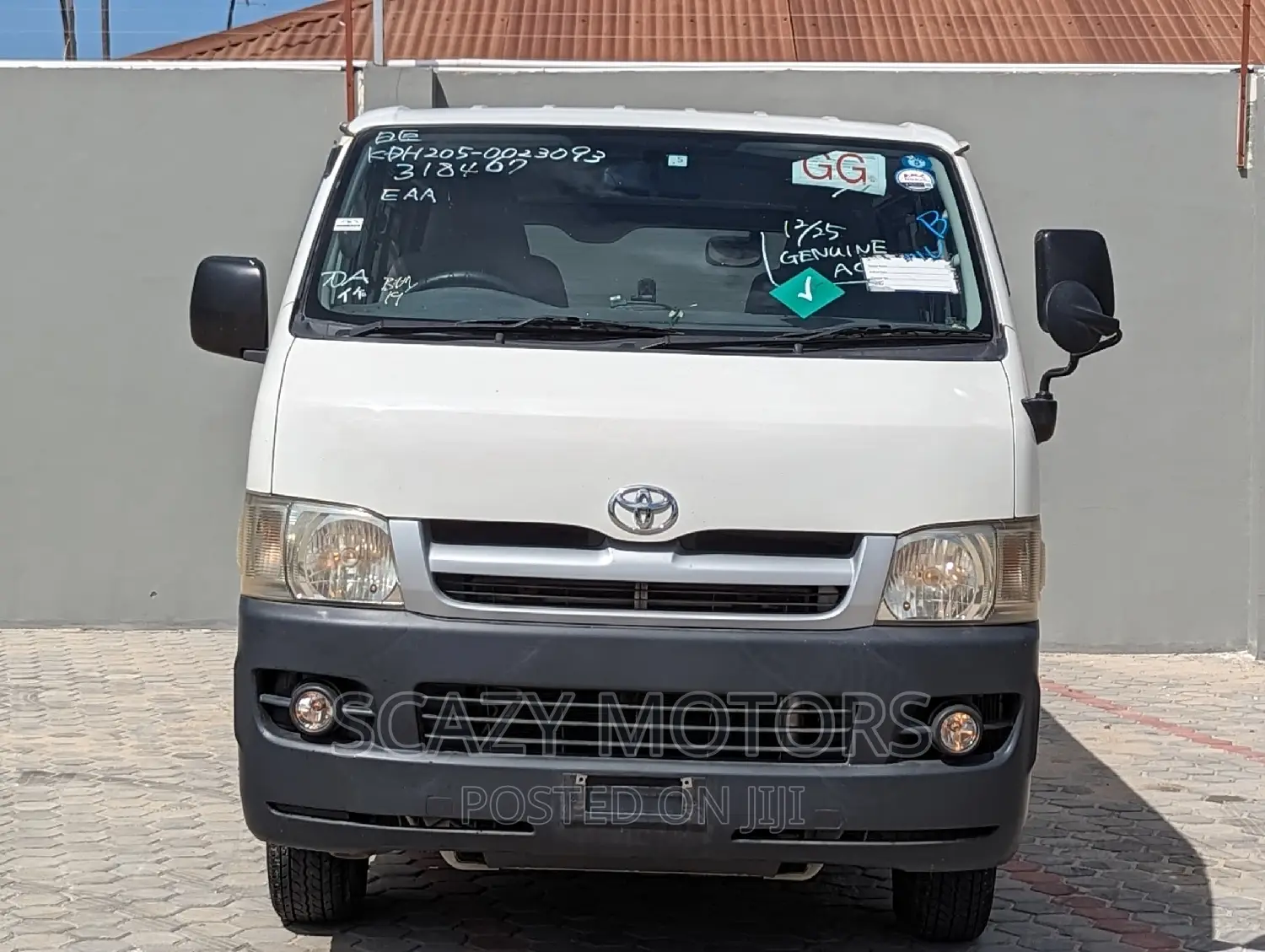 Toyota Quantum 2006 White