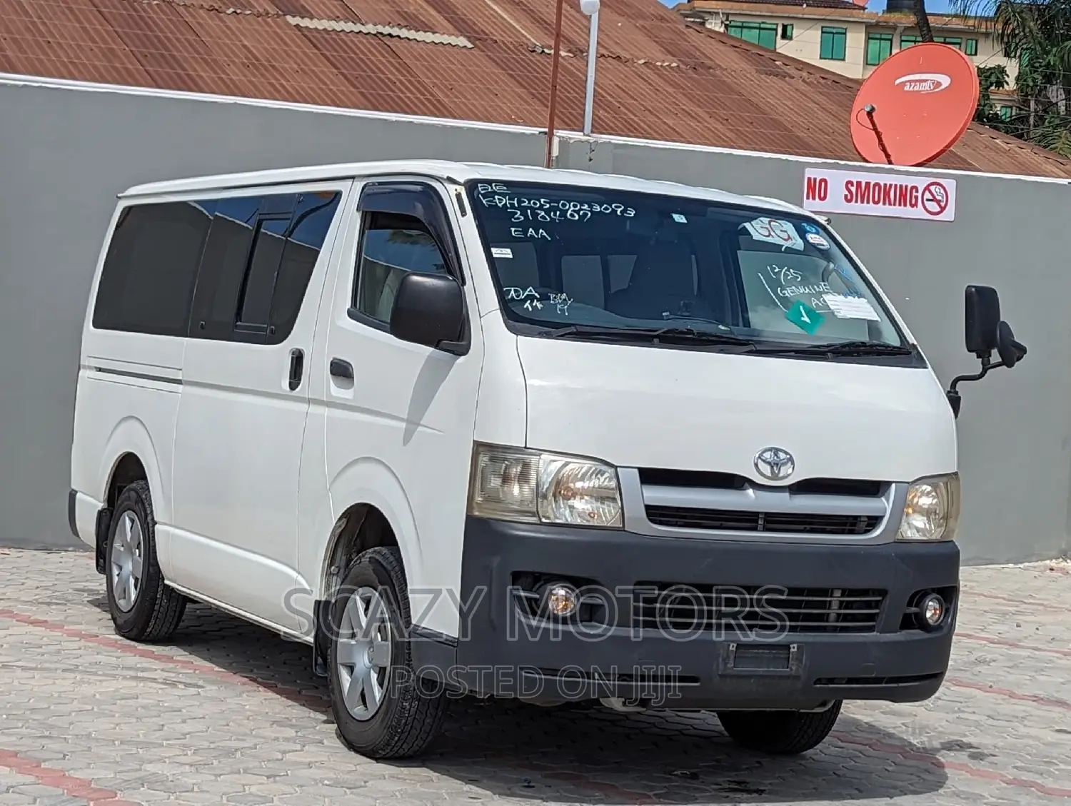 Toyota Quantum 2006 White