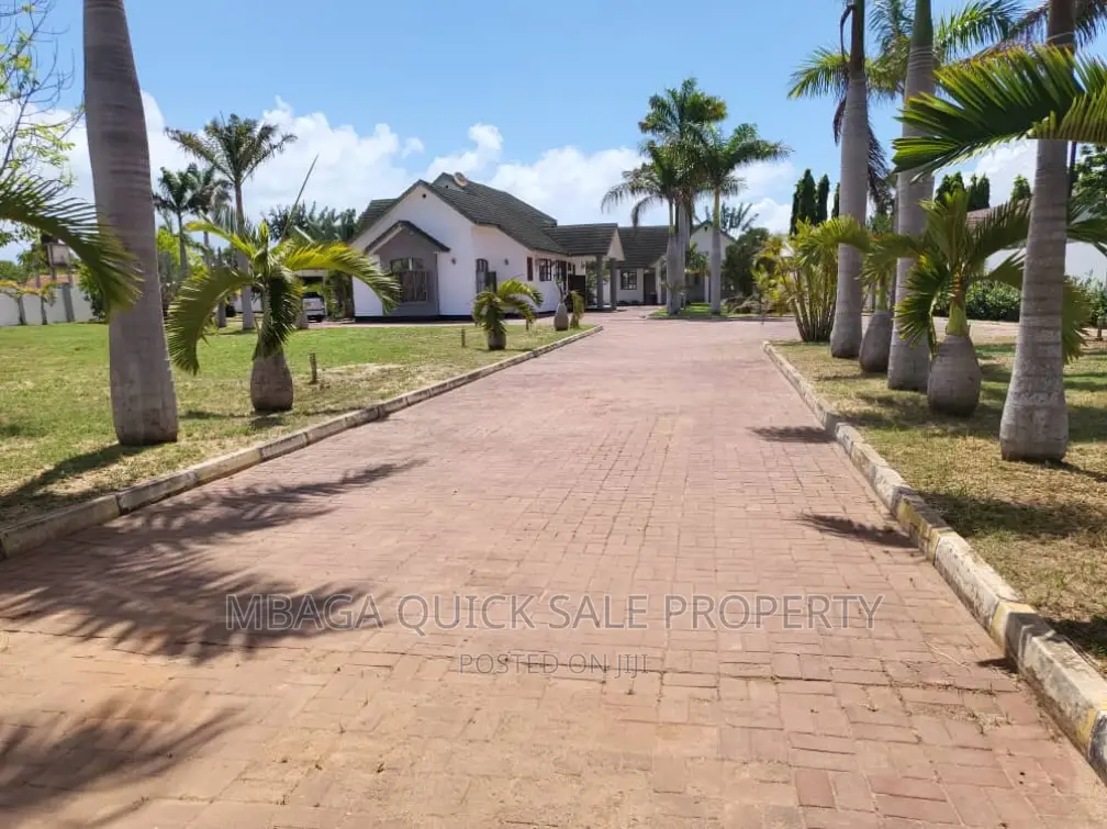 4bdrm House in Bahari Beach, Kunduchi for rent