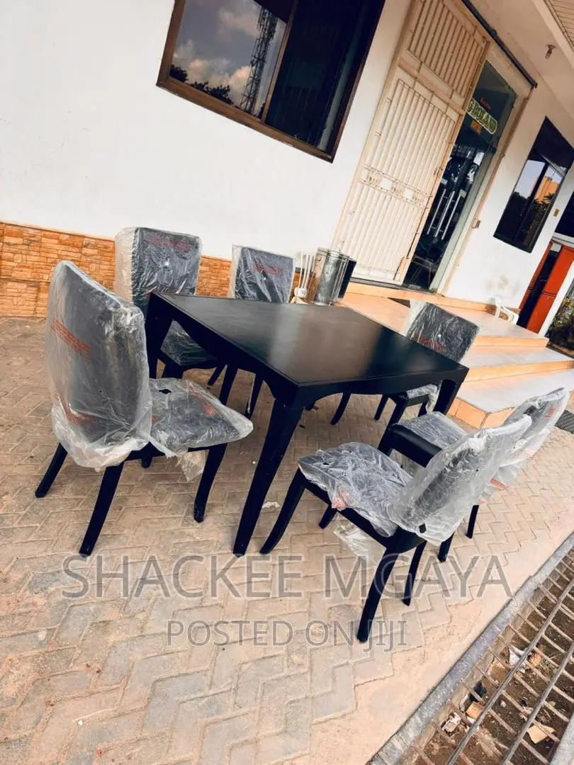 Dining Table Viti 6 Ni Nzuri Sana
