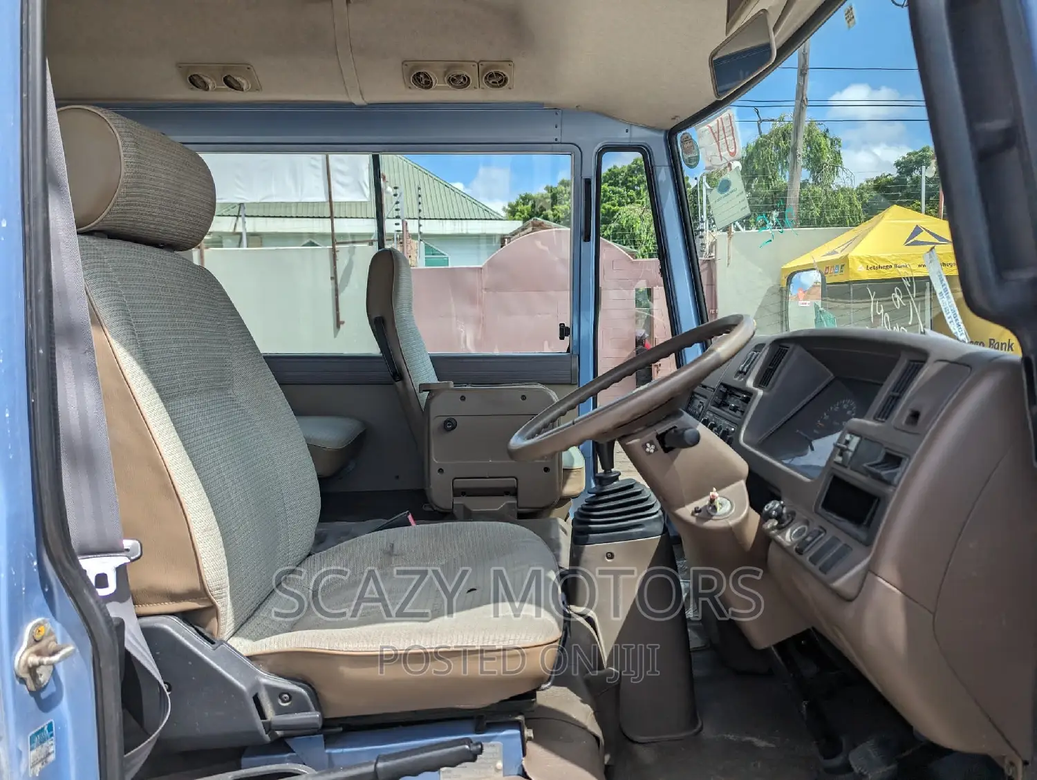 Nissan Civilian 1995