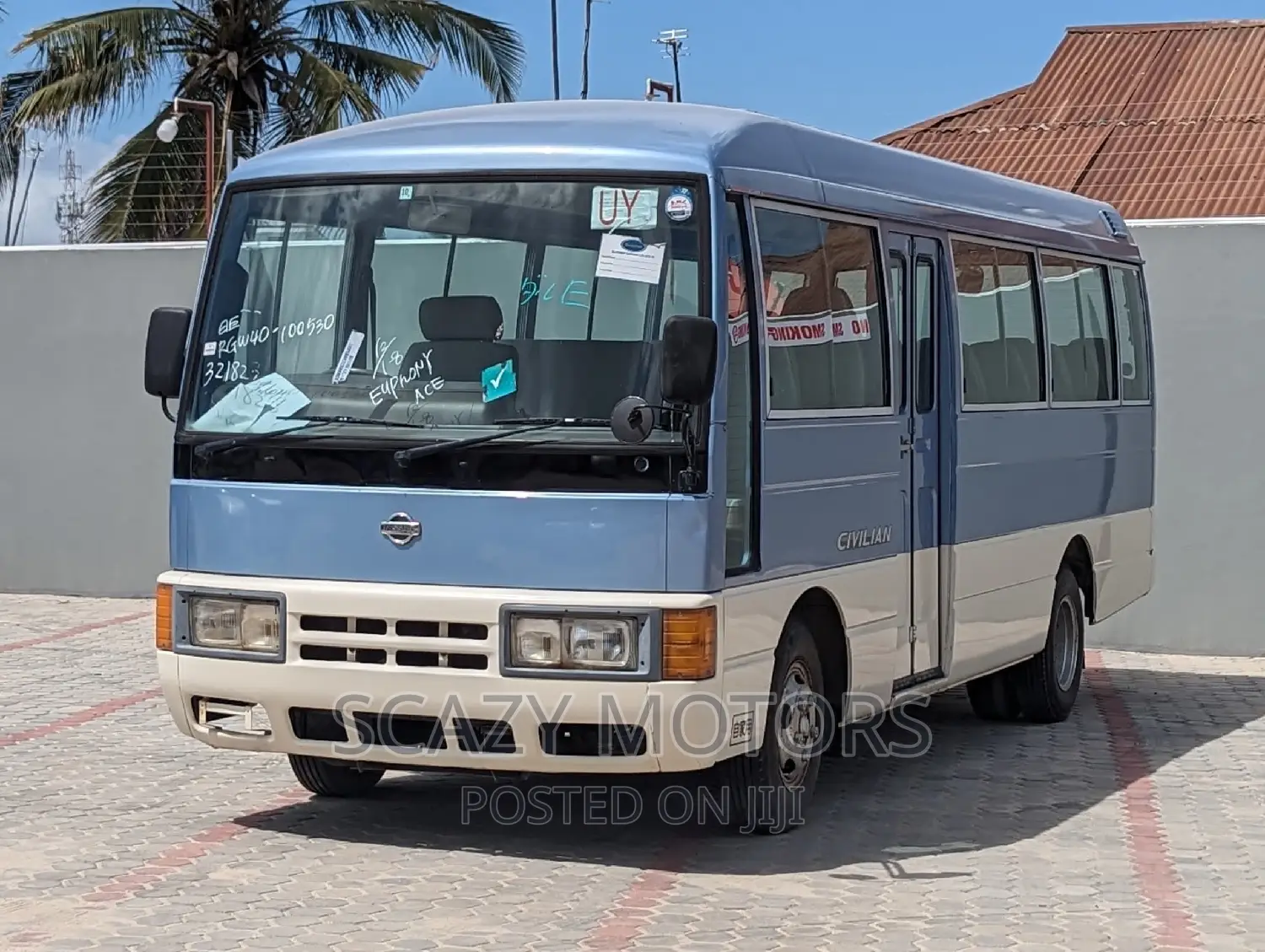 Nissan Civilian 1995
