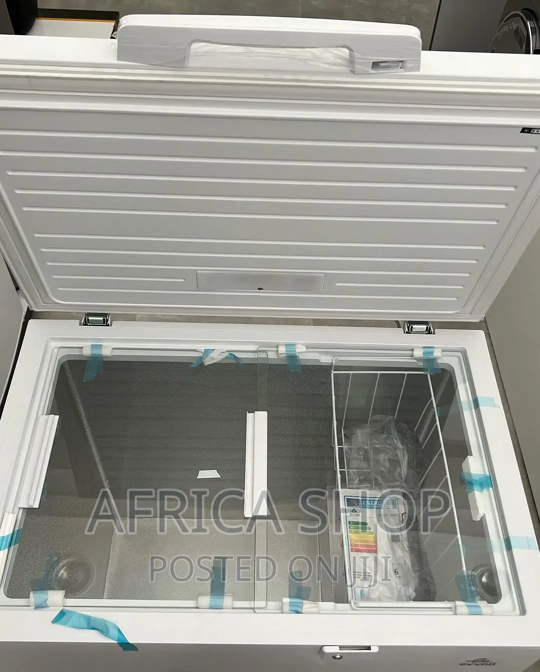 Evvoli Chest Freezer 200liters EVCFM-200W