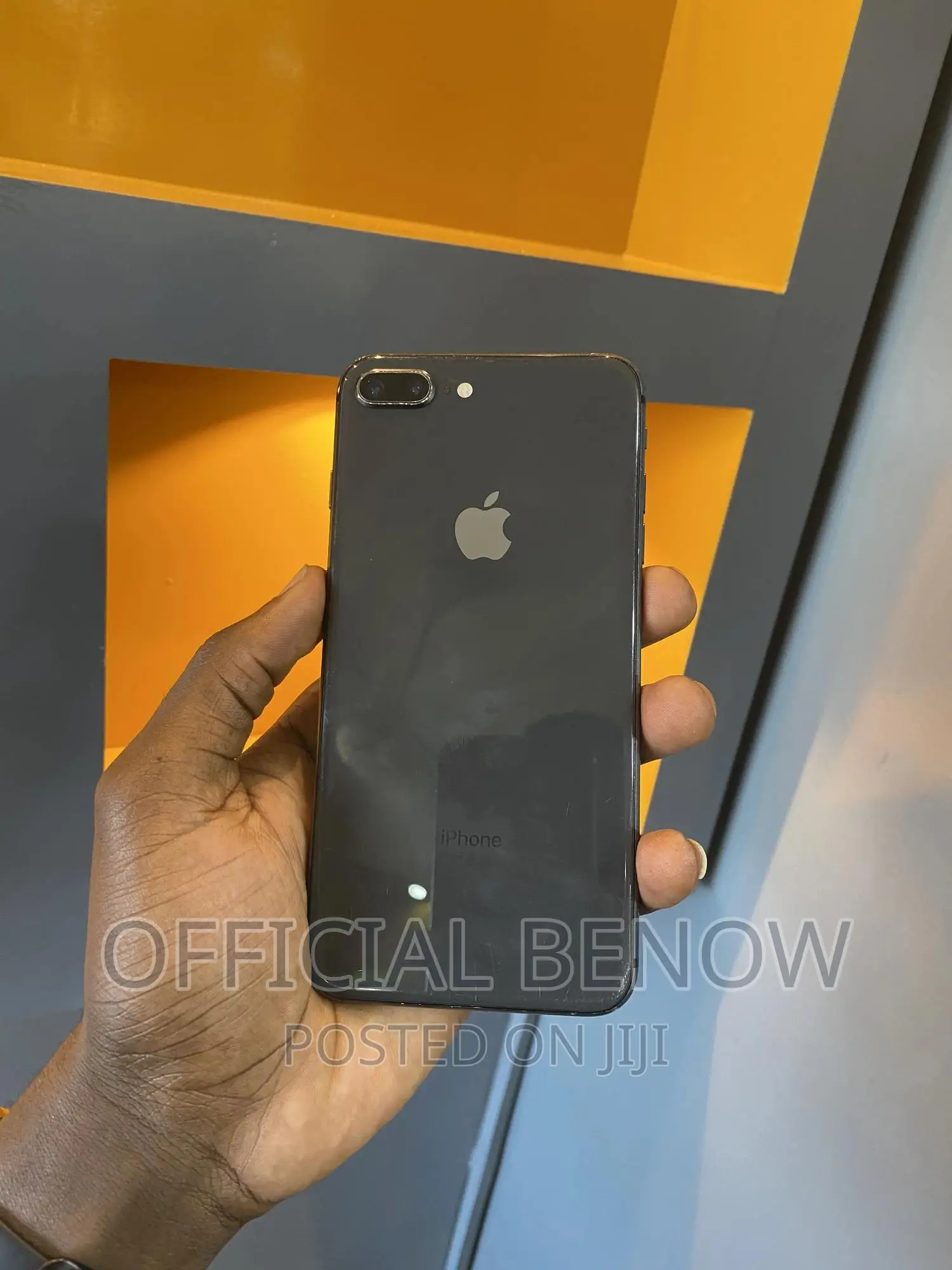 Apple iPhone 8 Plus 64 GB Black