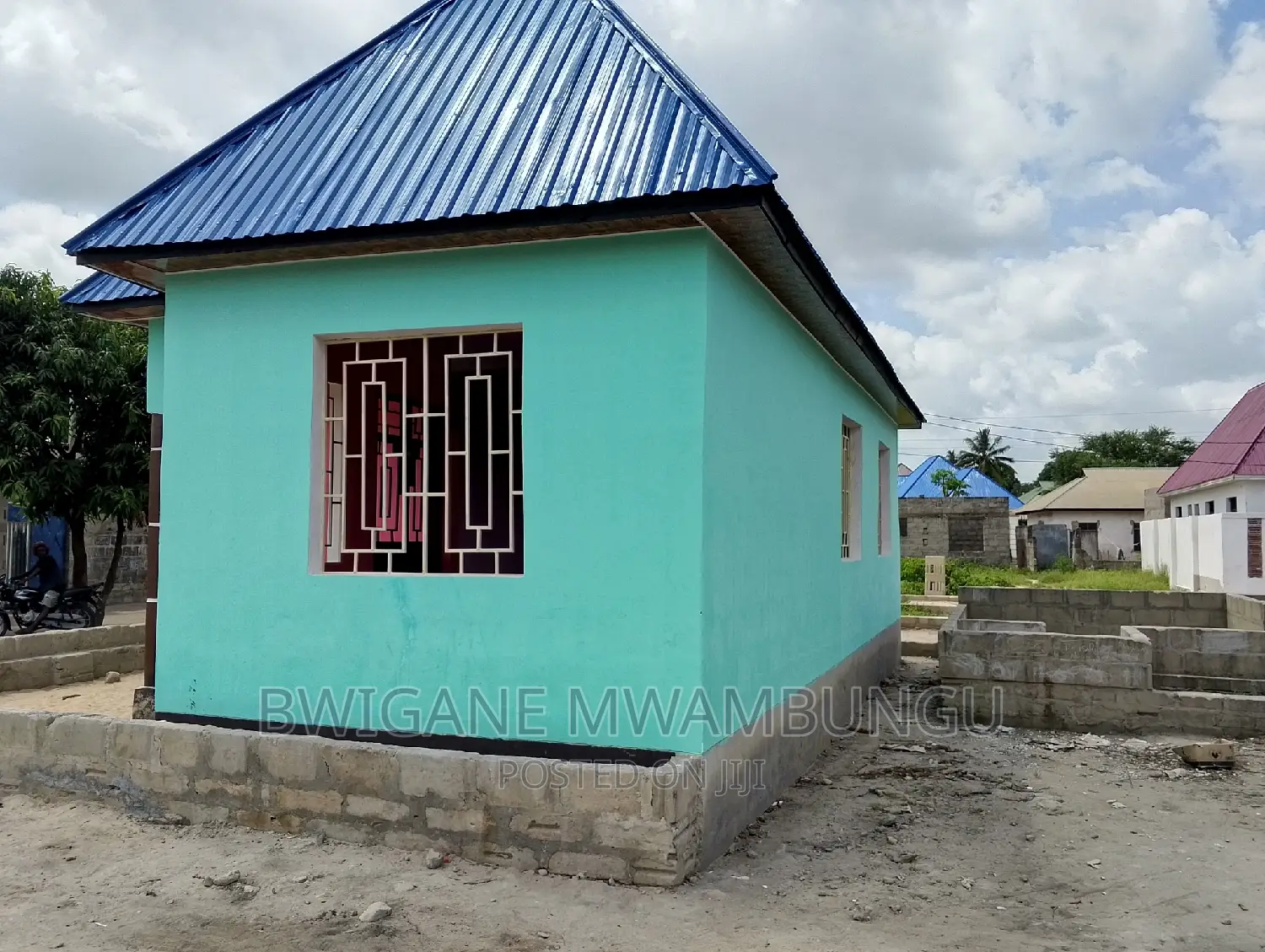3bdrm Apartment in Mwambungu Broker, Mbagala for sale