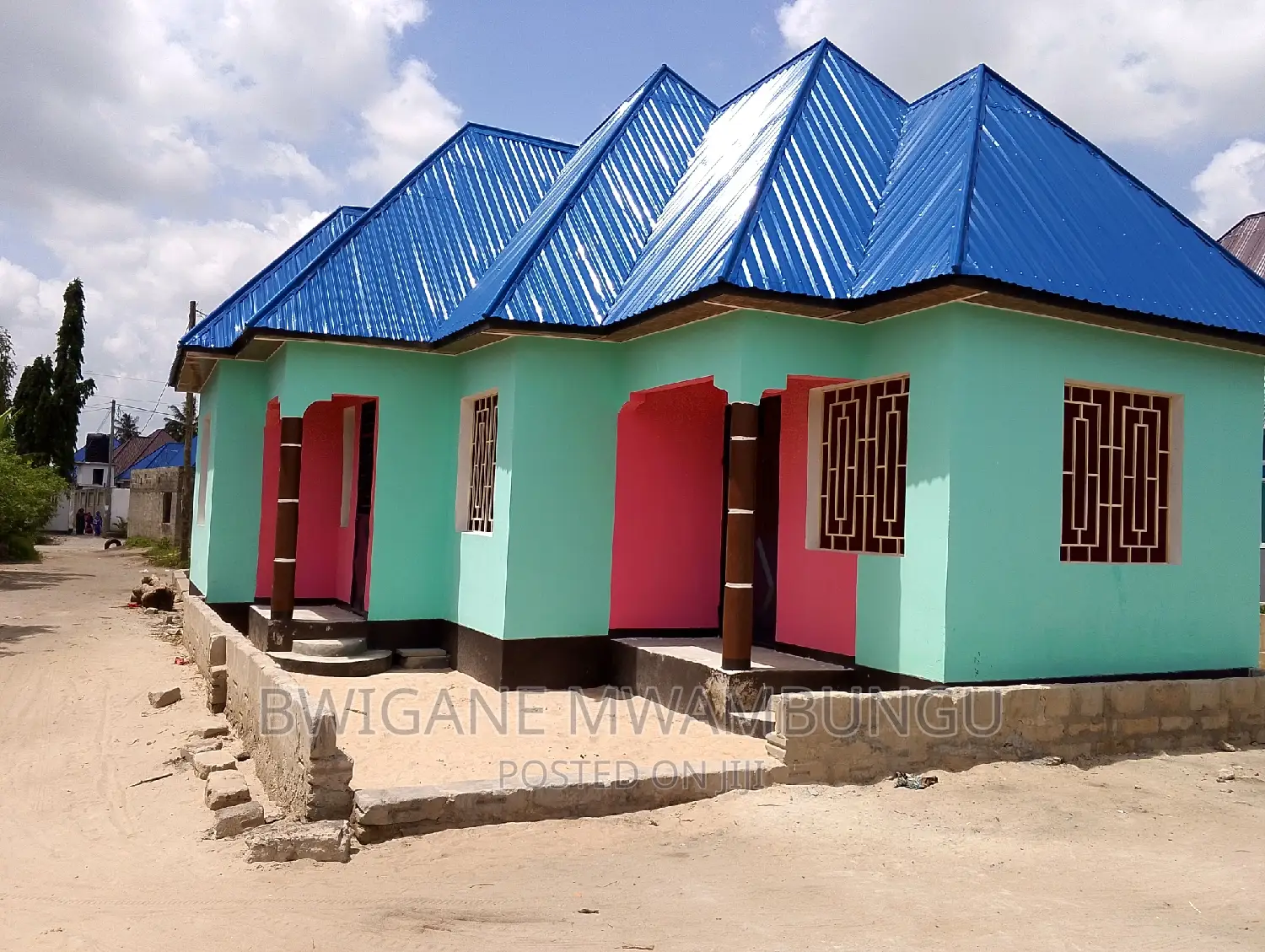 3bdrm Apartment in Mwambungu Broker, Mbagala for sale