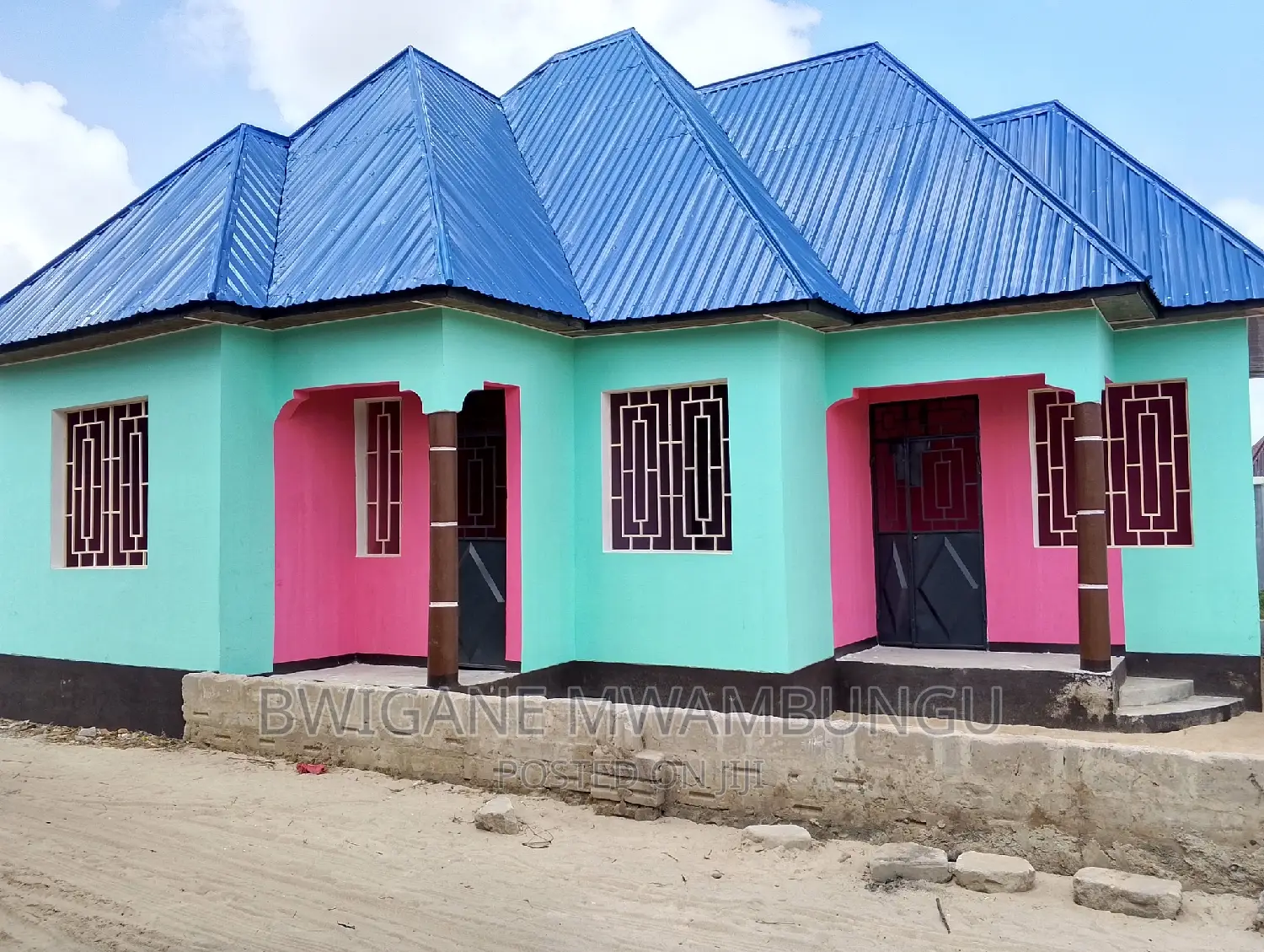 3bdrm Apartment in Mwambungu Broker, Mbagala for sale
