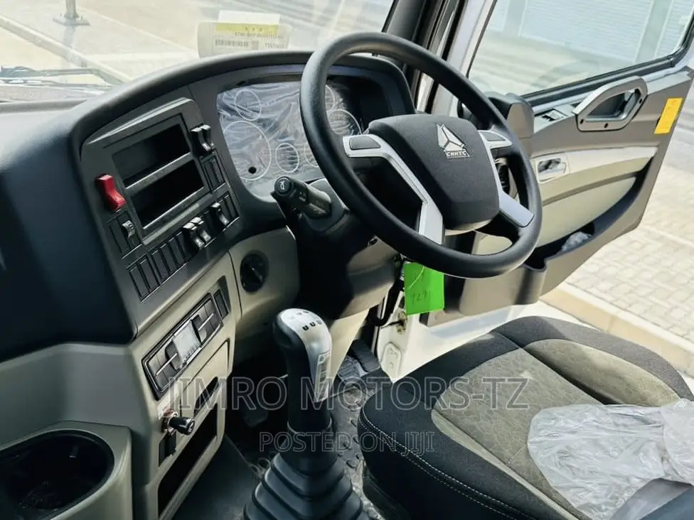 Brand New Howo Tractor