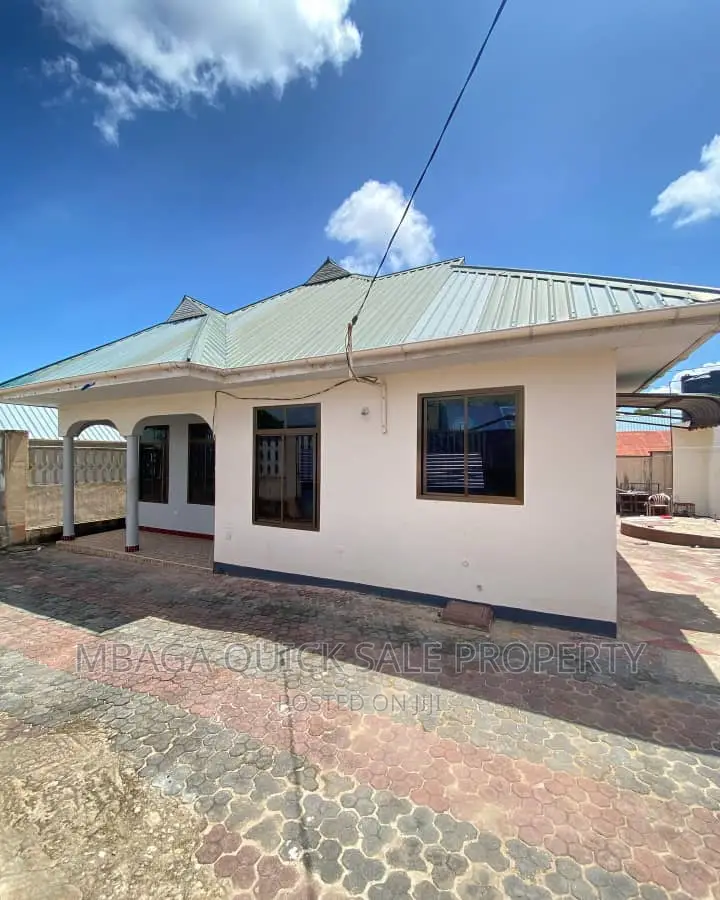3bdrm House in Mbezi Masana for rent