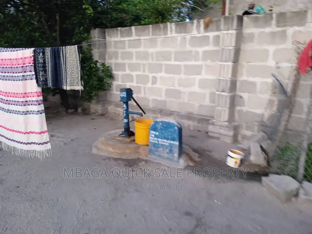 3bdrm House in Bagamoyo Kiromo for sale