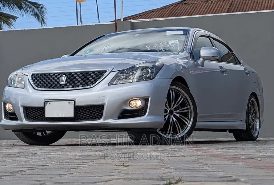 Toyota Crown 2008 Gray