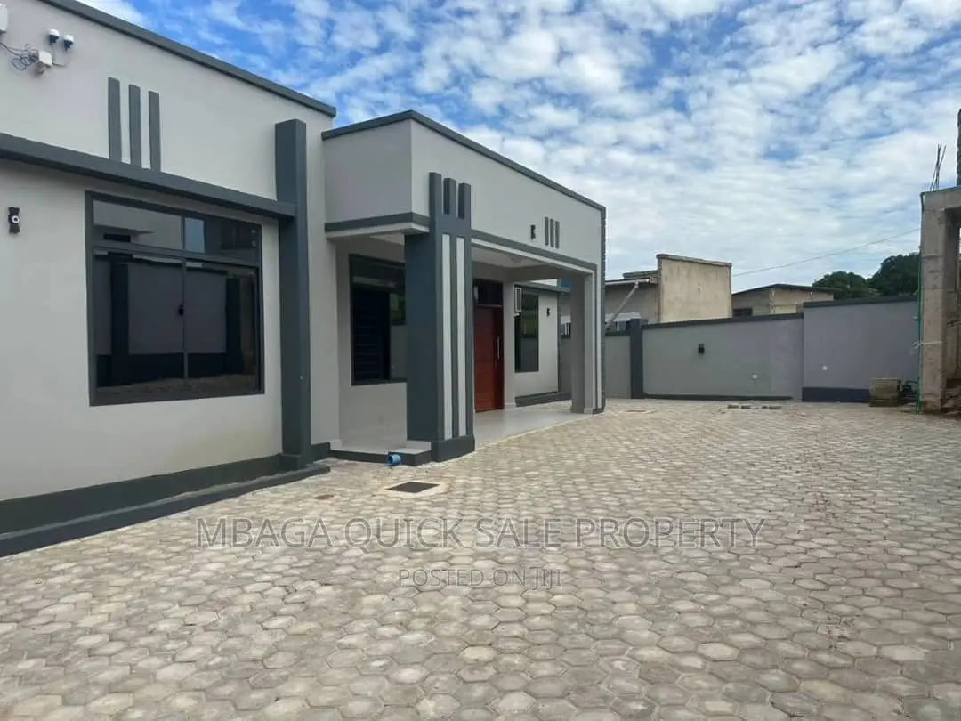 4bdrm House in Goba Kulangwa for sale
