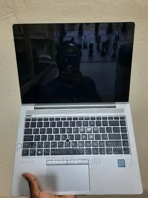Laptop HP EliteBook 840 G5 8GB Intel Core I7 SSD 256GB