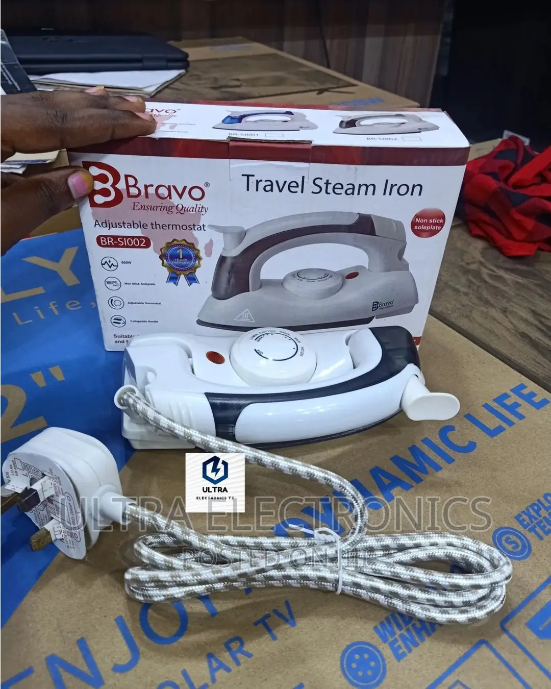 Bravo Travel Steam Iron Yenye Watts 800