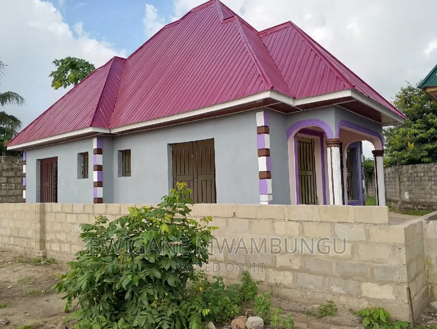 3bdrm Apartment in Chamazi Mfenesini, Mbagala for sale