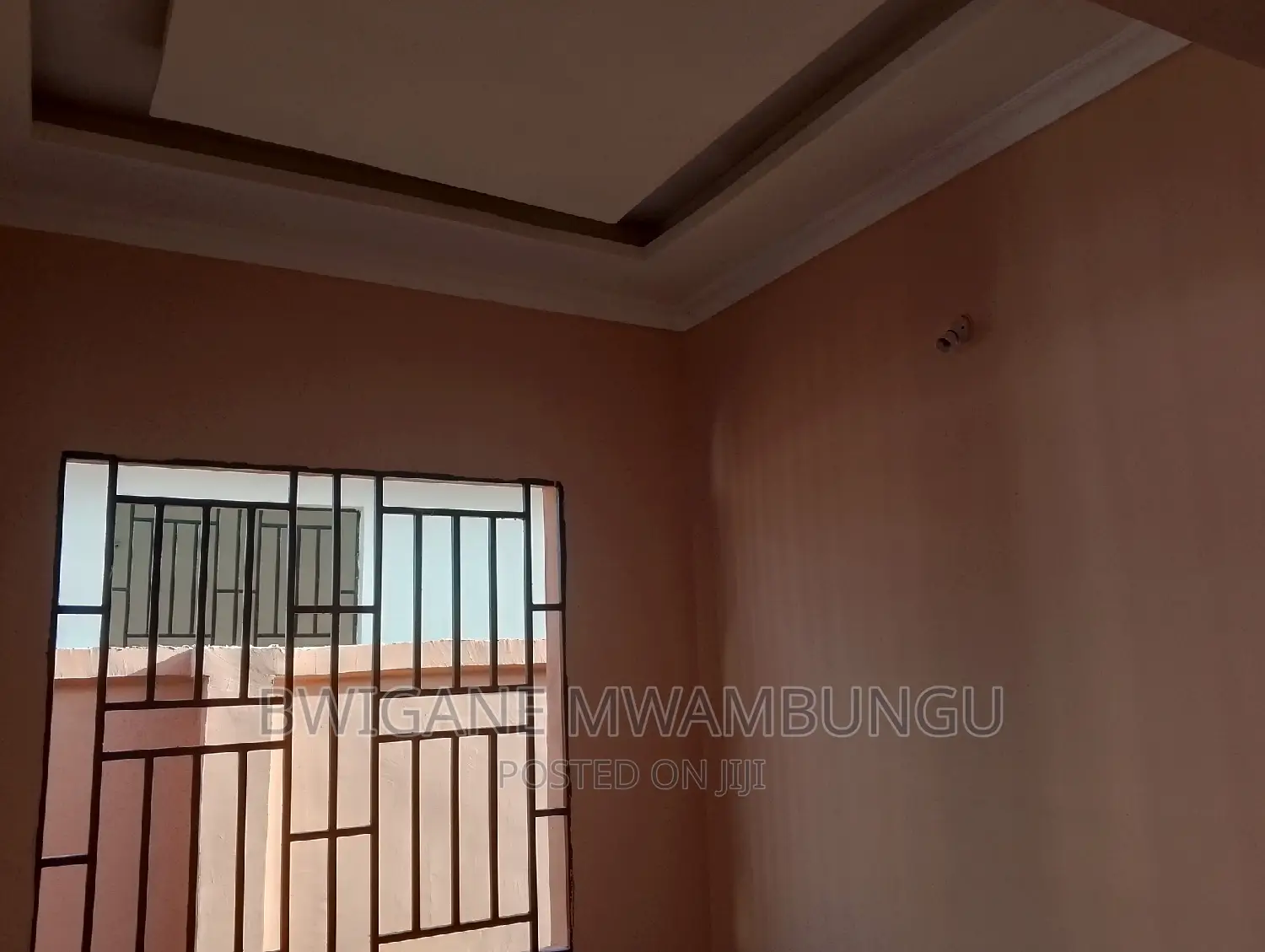 3bdrm Apartment in Mwambungu Broker, Mbagala for sale