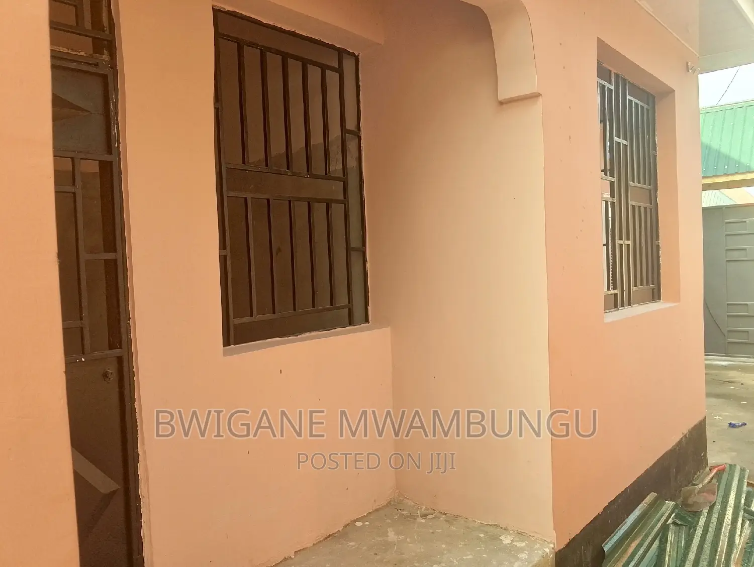 3bdrm Apartment in Mwambungu Broker, Mbagala for sale