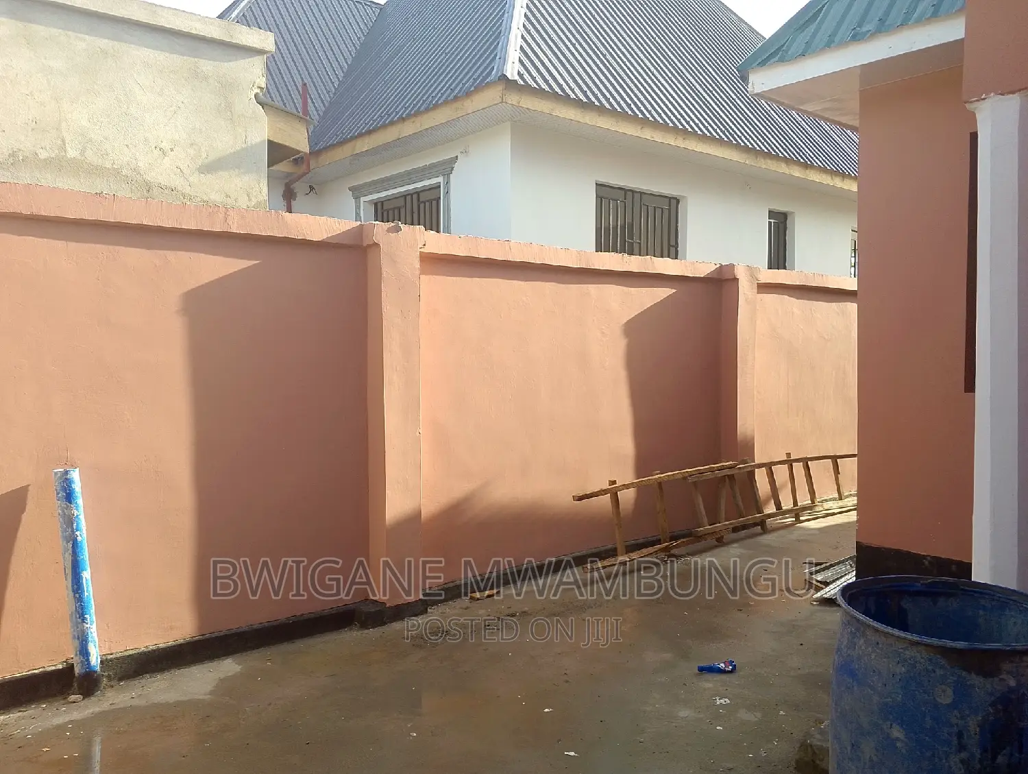 3bdrm Apartment in Mwambungu Broker, Mbagala for sale