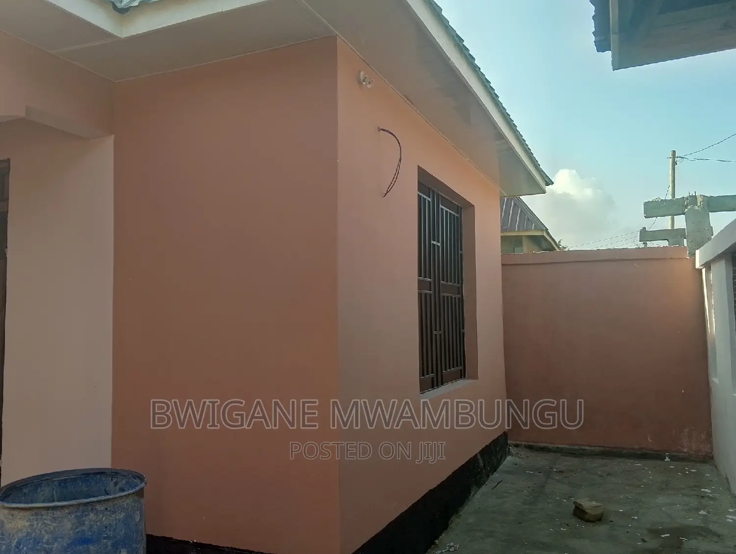 3bdrm Apartment in Mwambungu Broker, Mbagala for sale