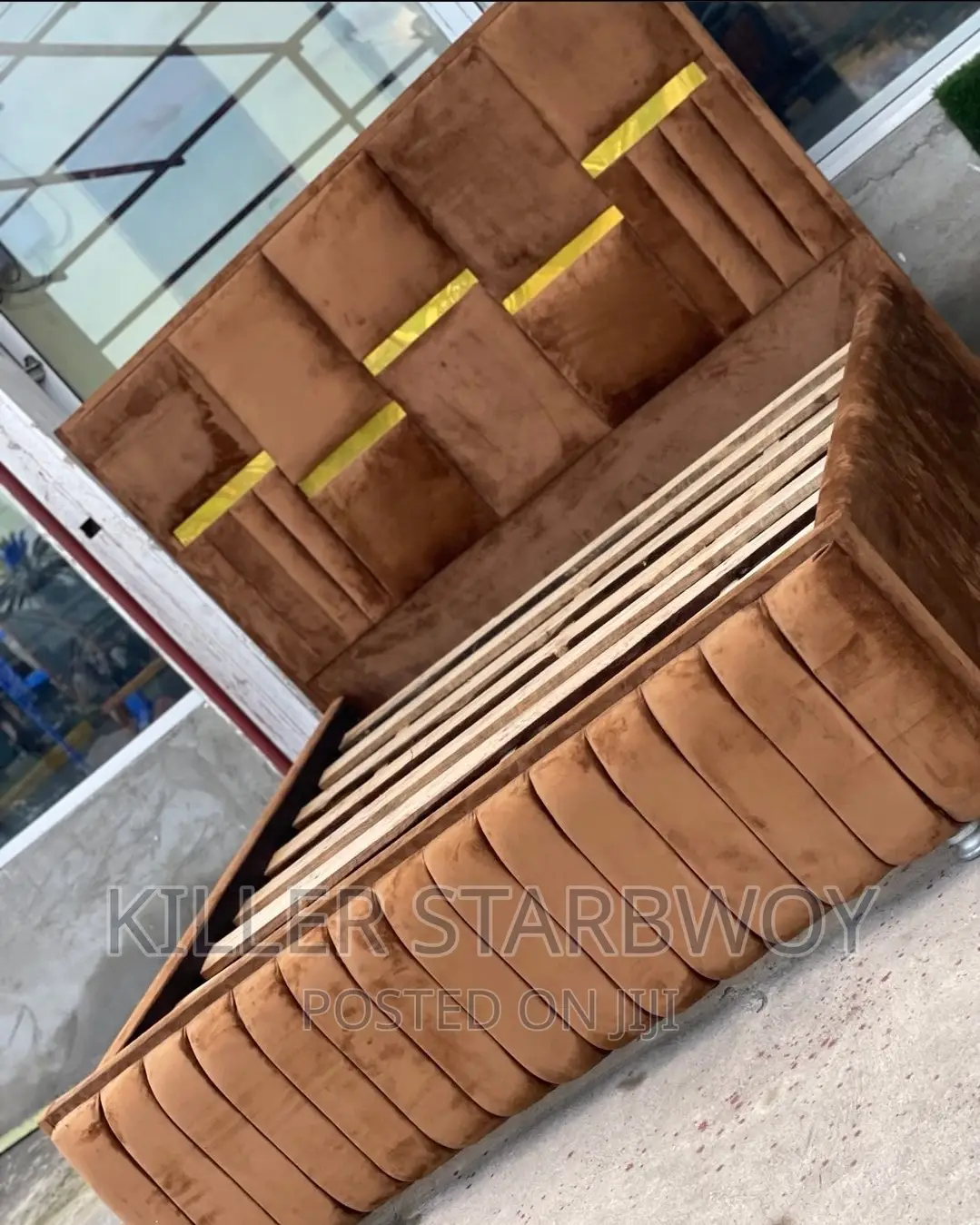 Bed Sofa Mpya Size 5×6
