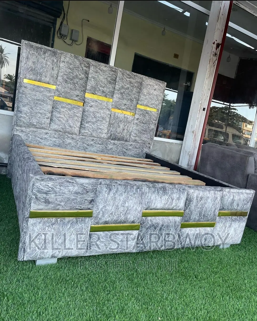 Bed Sofa Mpya Size 5×6