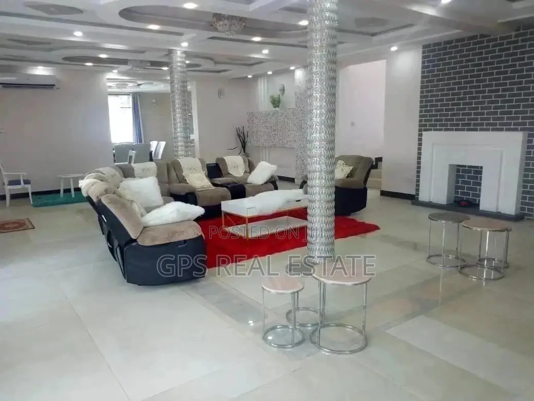 Palace For Sale At A Good Price