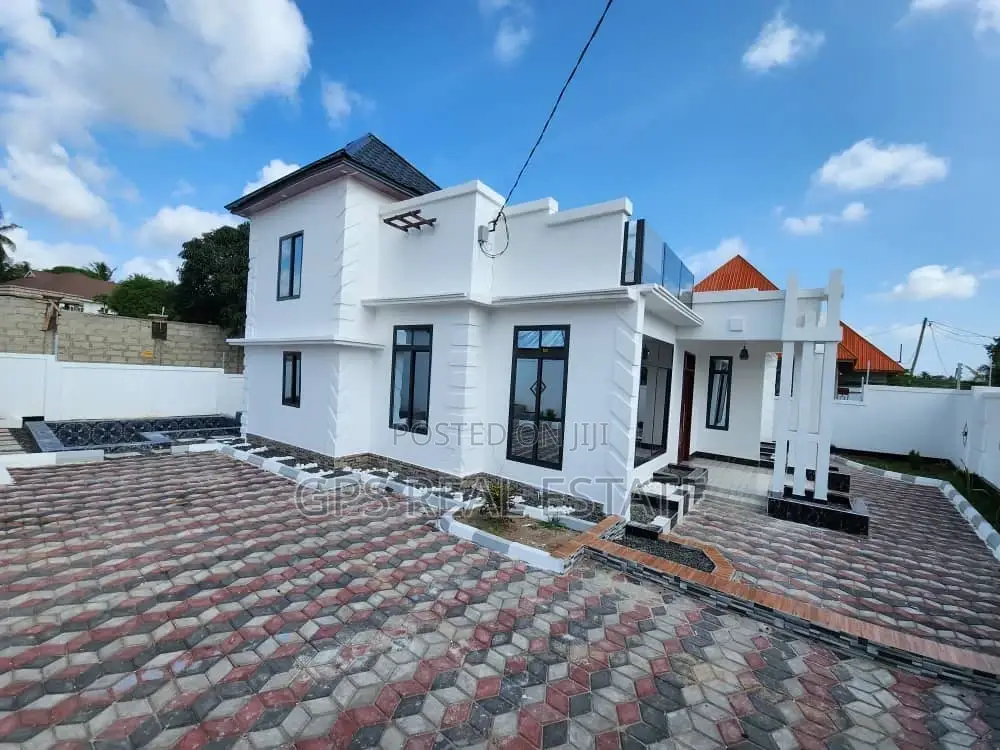 3bdrm House in Mikwambe, Kigamboni for sale