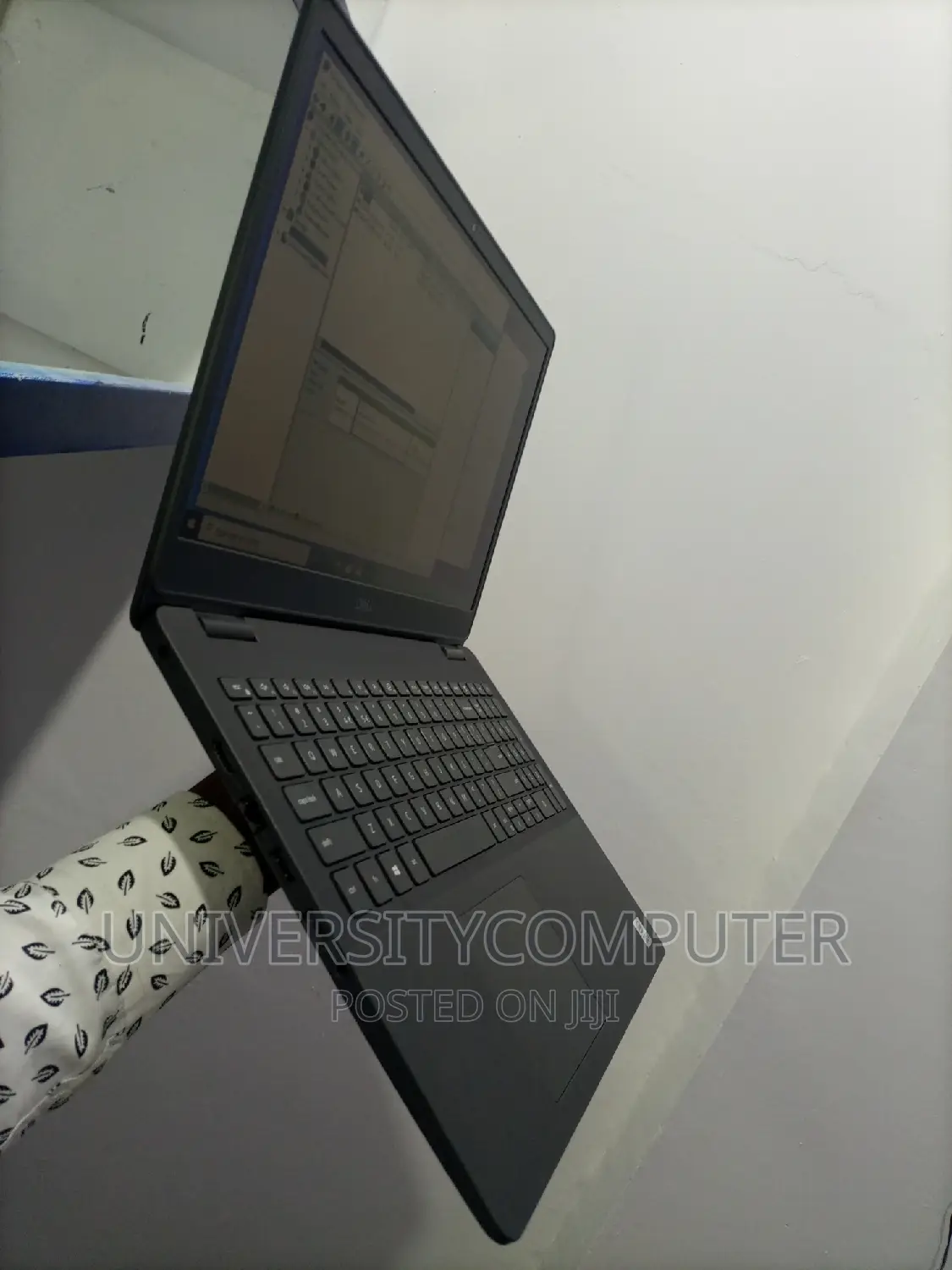 Laptop Dell Vostro 15 3000 4GB Intel Core I3 HDD 512GB