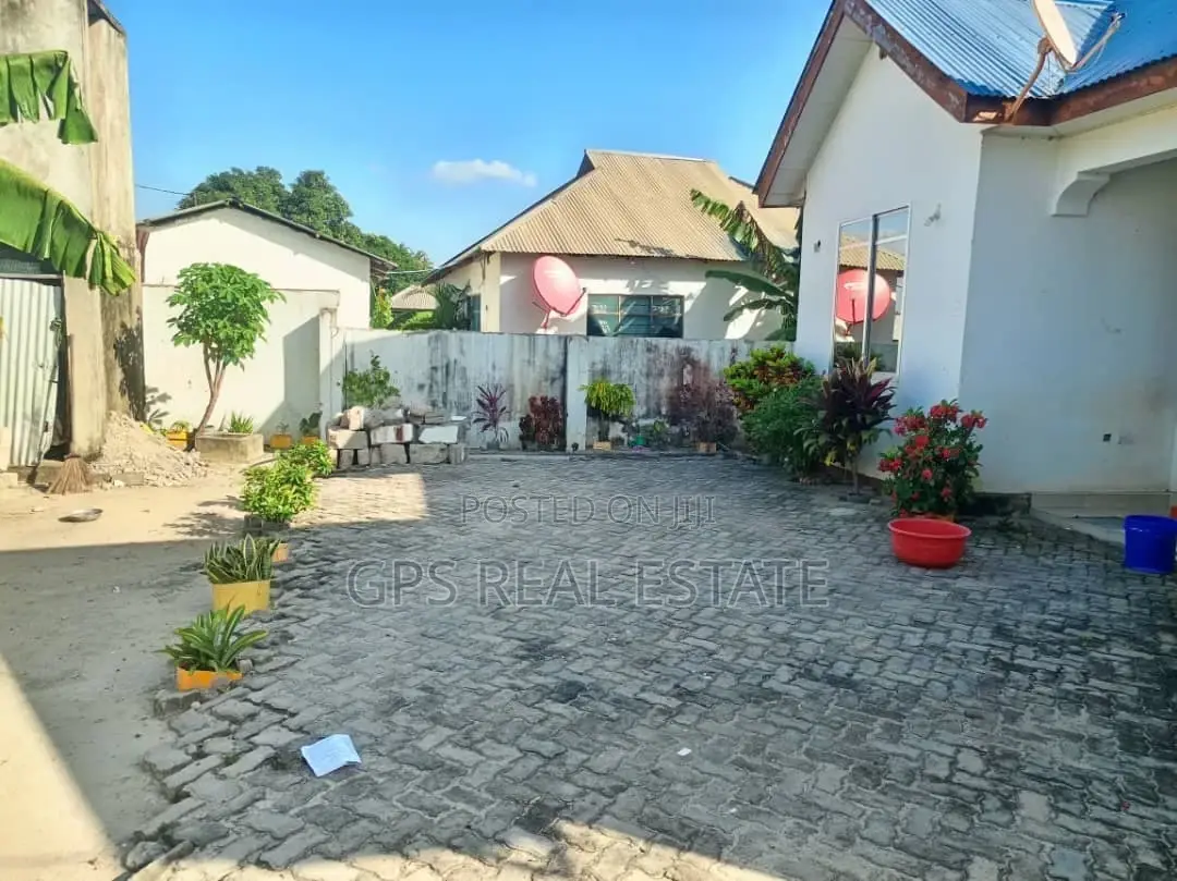 3bdrm House in Chanika Masantura, Ilala for sale