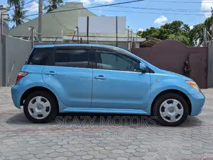Toyota IST 2006