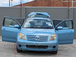 Toyota IST 2006