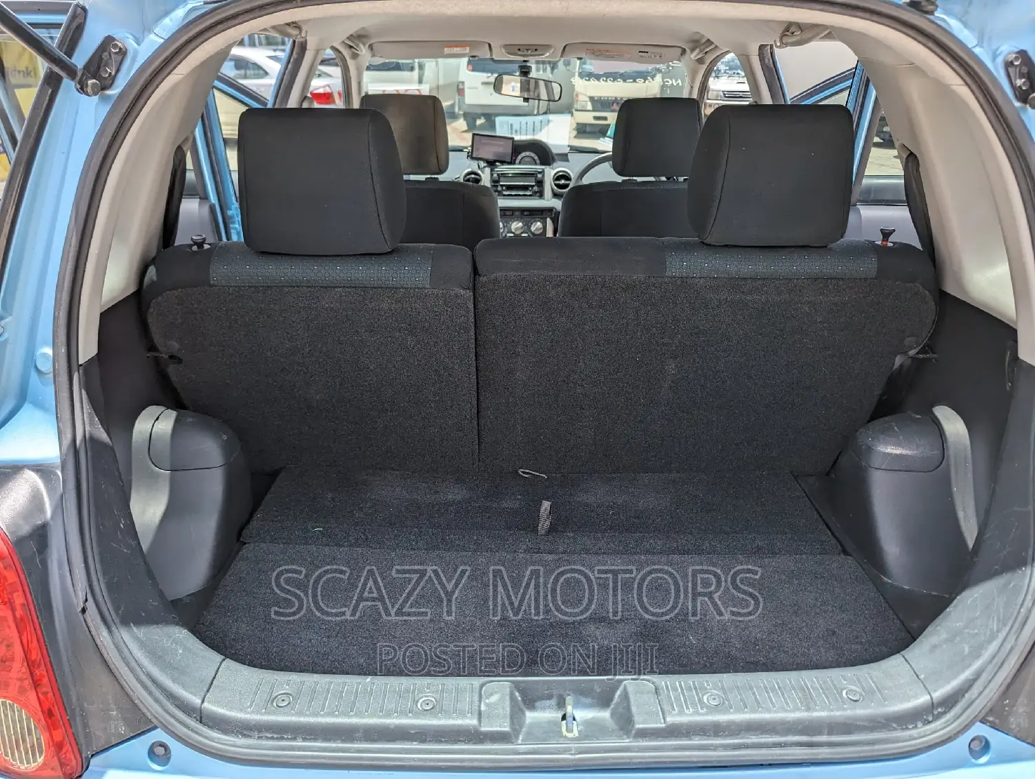 Toyota IST 2006