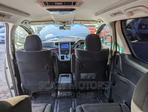 Toyota Alphard 2010