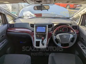 Toyota Alphard 2010