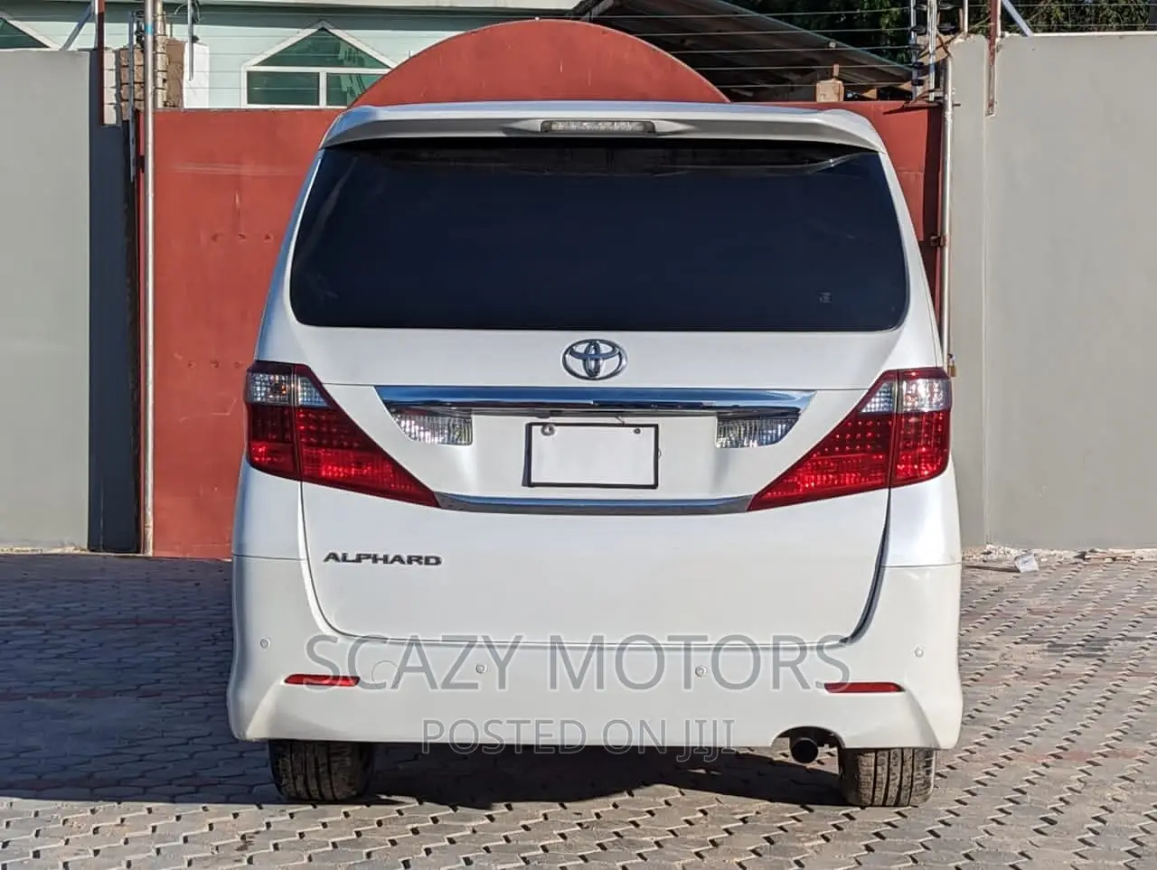 Toyota Alphard 2010