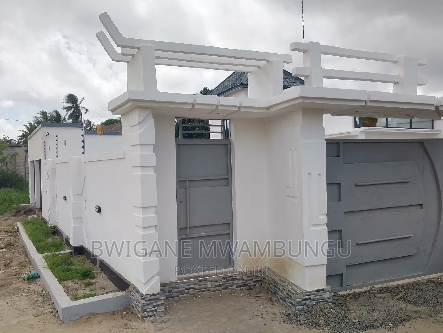 Furnished 4bdrm Apartment in Mwambungu Broker, Kigamboni for sale