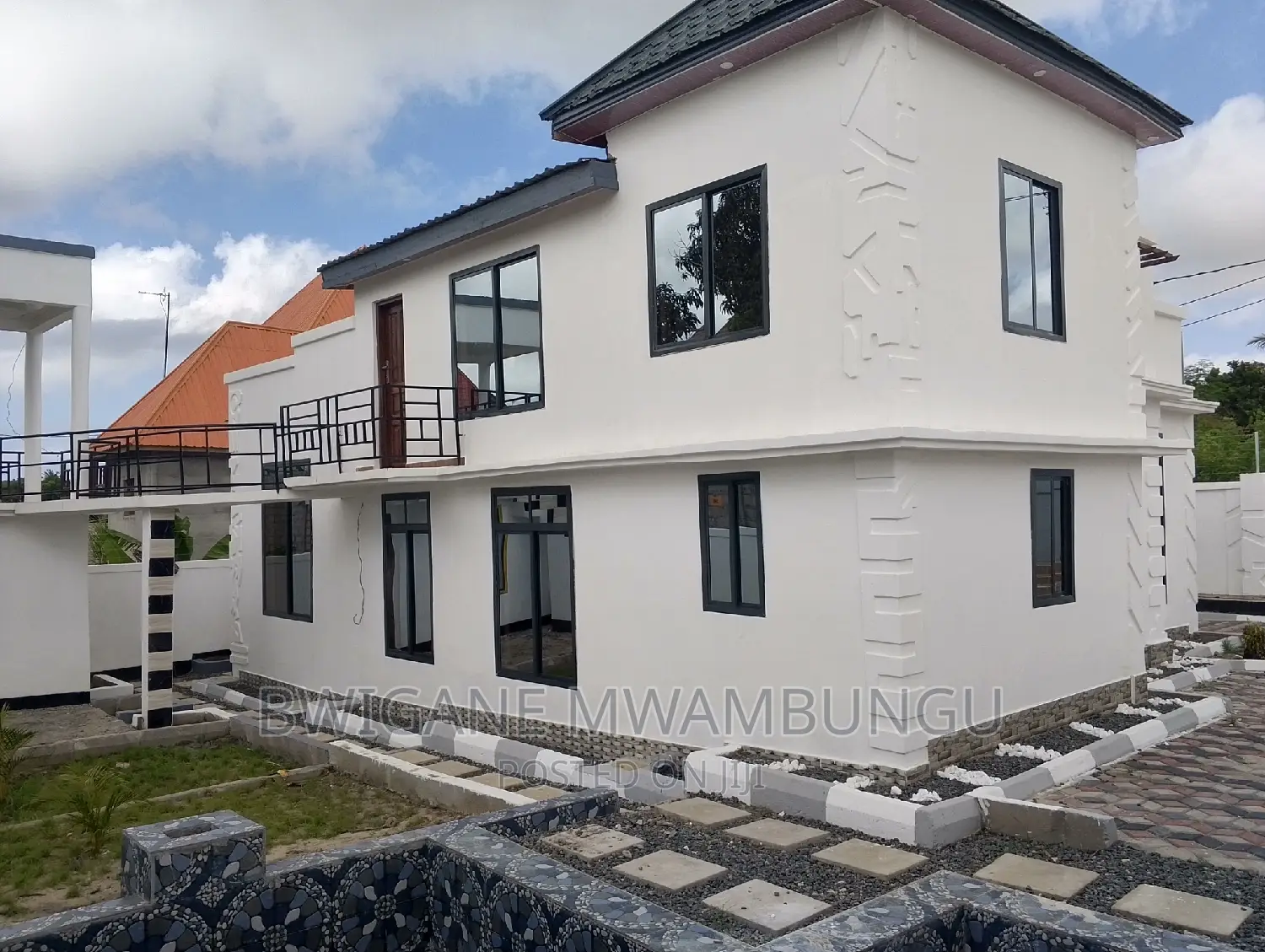 Furnished 4bdrm Apartment in Mwambungu Broker, Kigamboni for sale