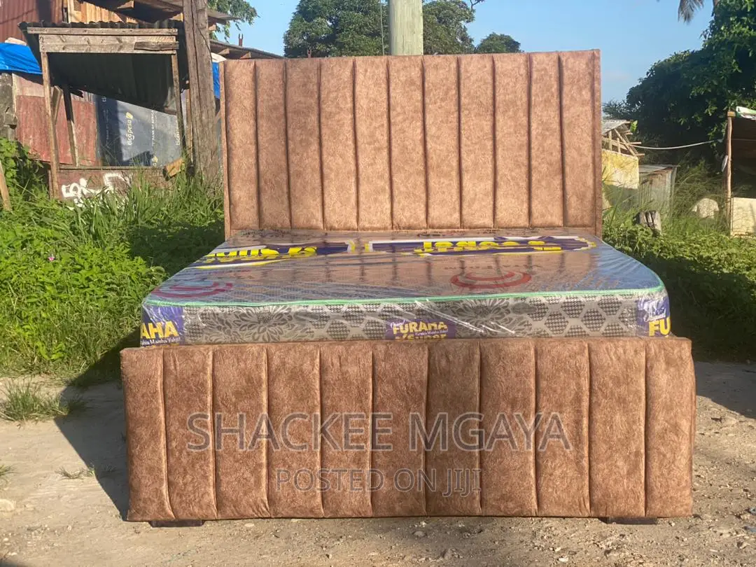 Bed Sofa 5,6 Pamoja Na Godoro Inch 8