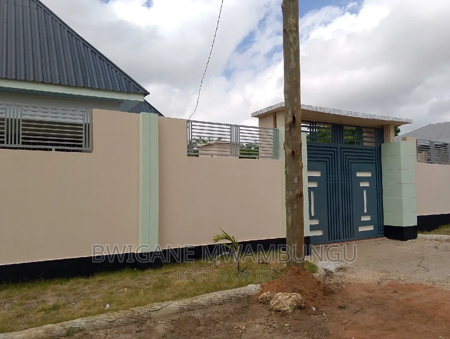 Furnished 4bdrm Apartment in Toangoma Shule for sale