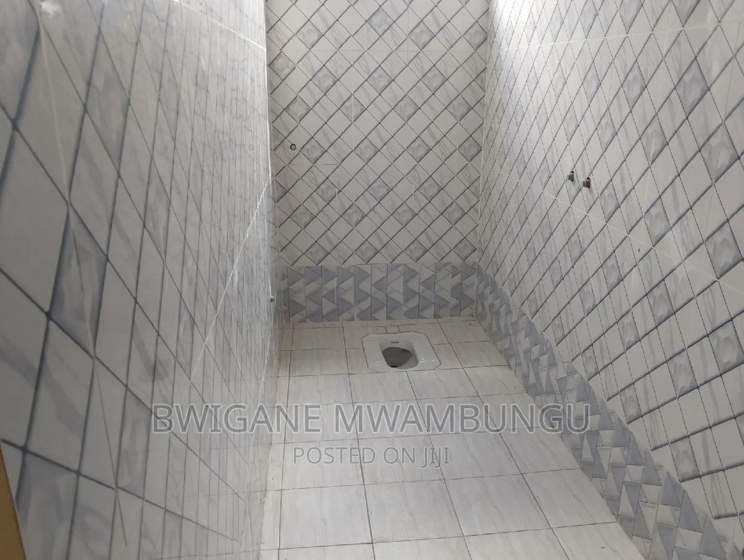 Furnished 4bdrm Apartment in Toangoma Shule for sale