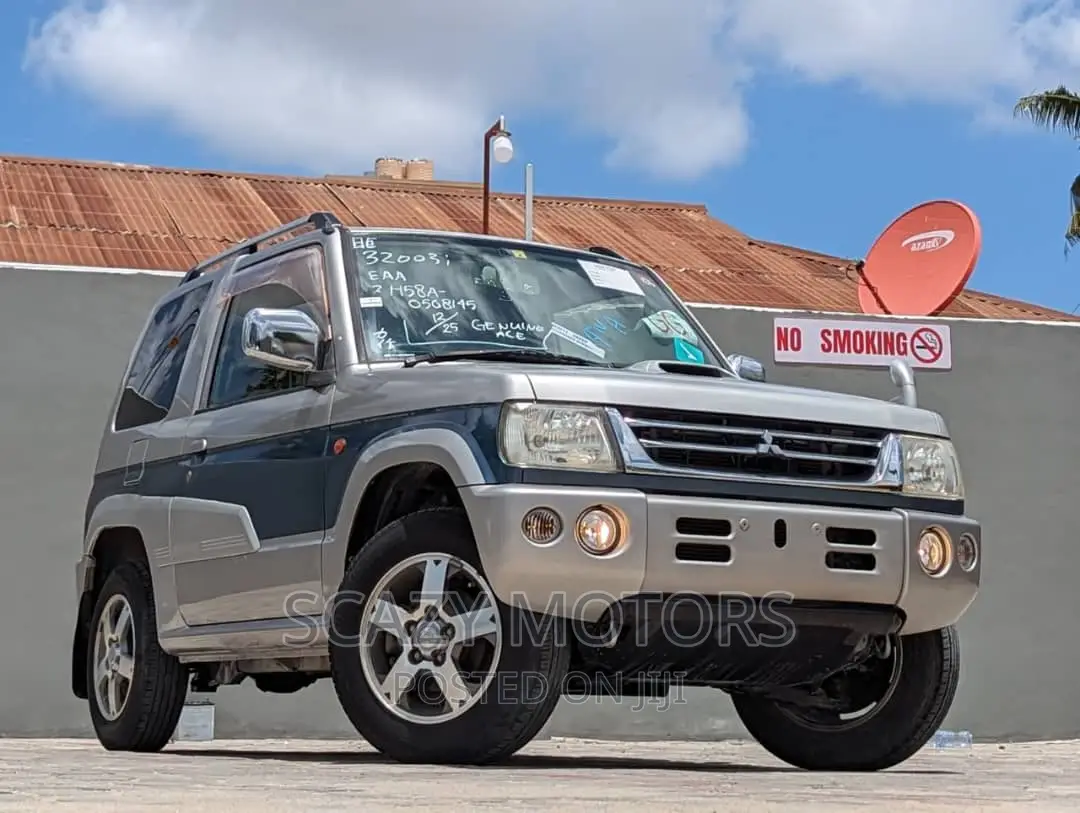 Mitsubishi Pajero 2005
