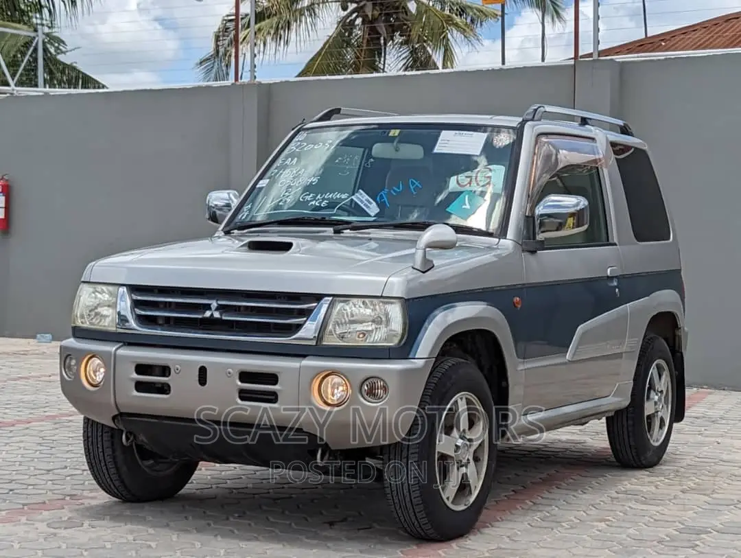 Mitsubishi Pajero 2005