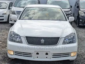Toyota Crown 2006 White