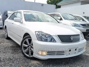 Toyota Crown 2006 White