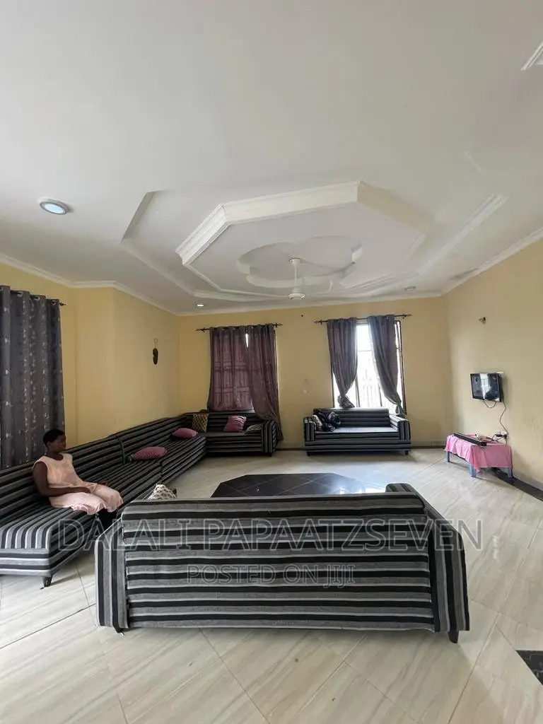 3bdrm House in Dalalipapaatzseven, Kinondoni for sale