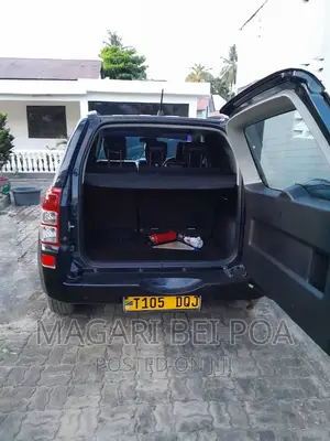 Suzuki Escudo 2005 Black